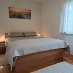 Nina Apartment *